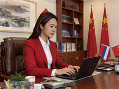 大佛分校校长黄春霞